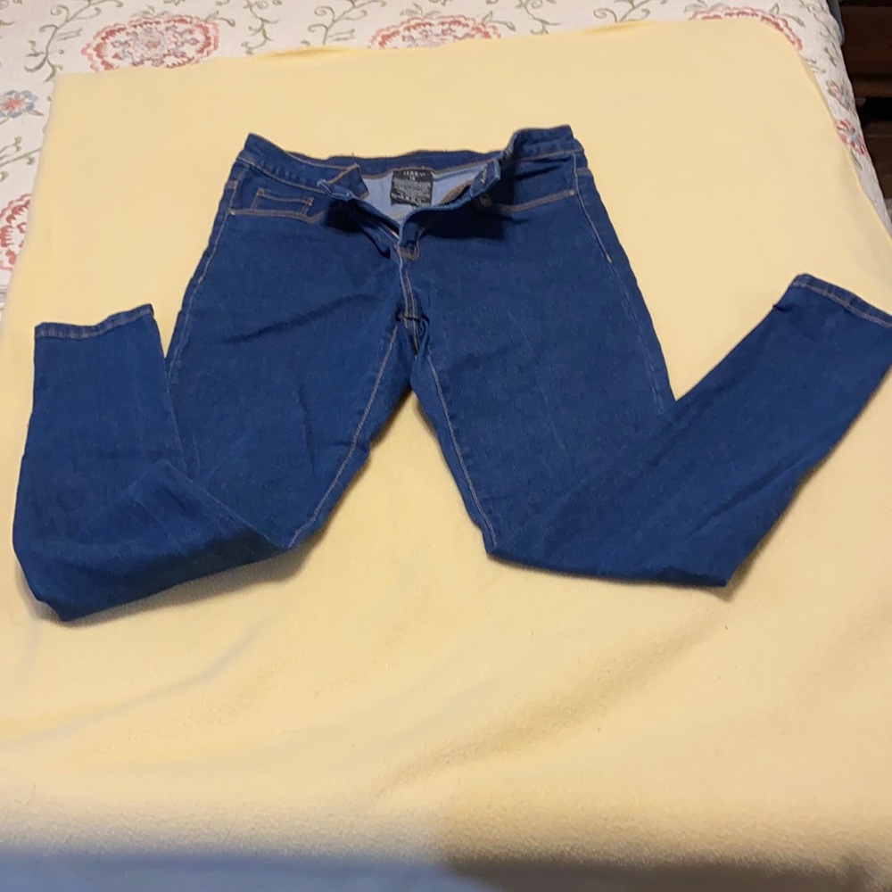 Skinny jeans